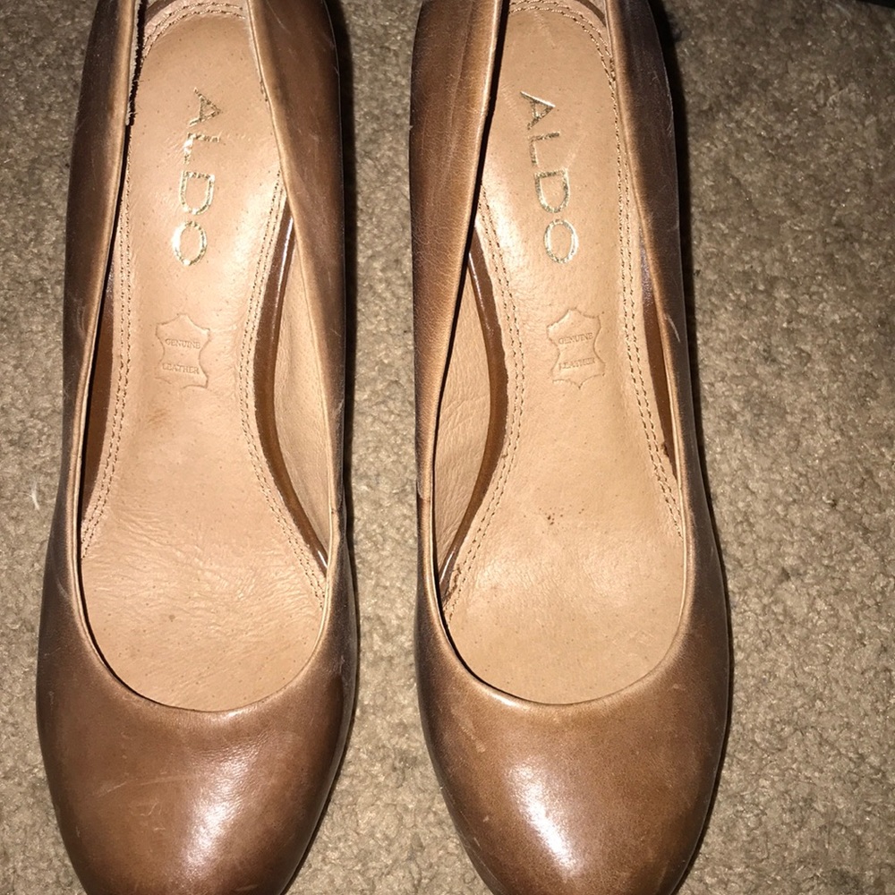 Leather wedges